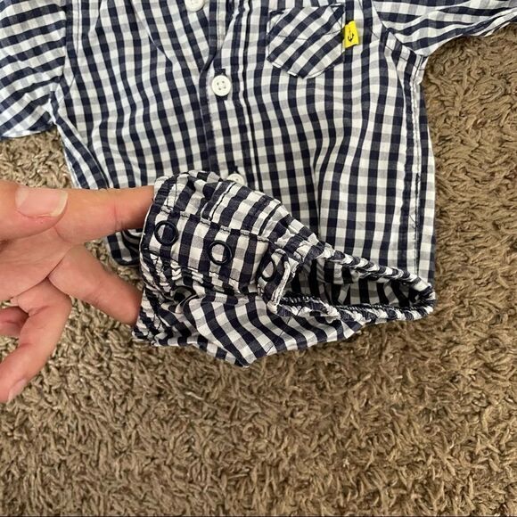 Carters NB long sleeve onesie button shirt - Picture 3 of 3